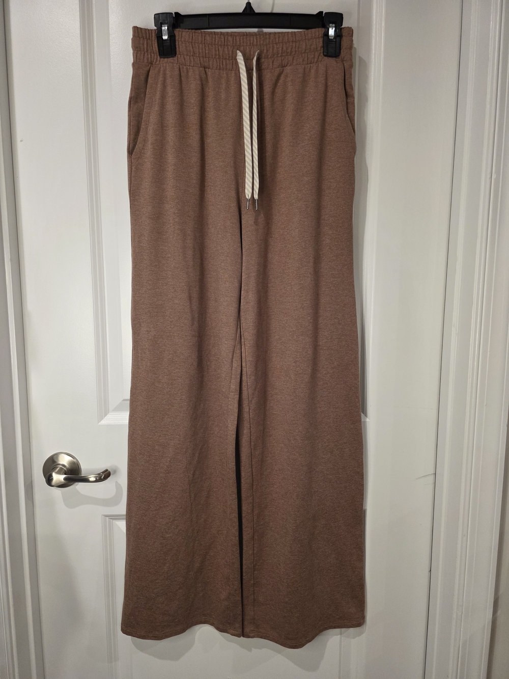 Vuori Womens Halo Essential Pant